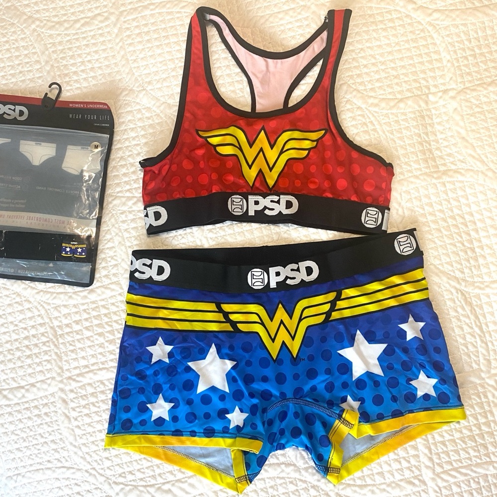 PSD Wonder Woman Sports Bra and Boy short set